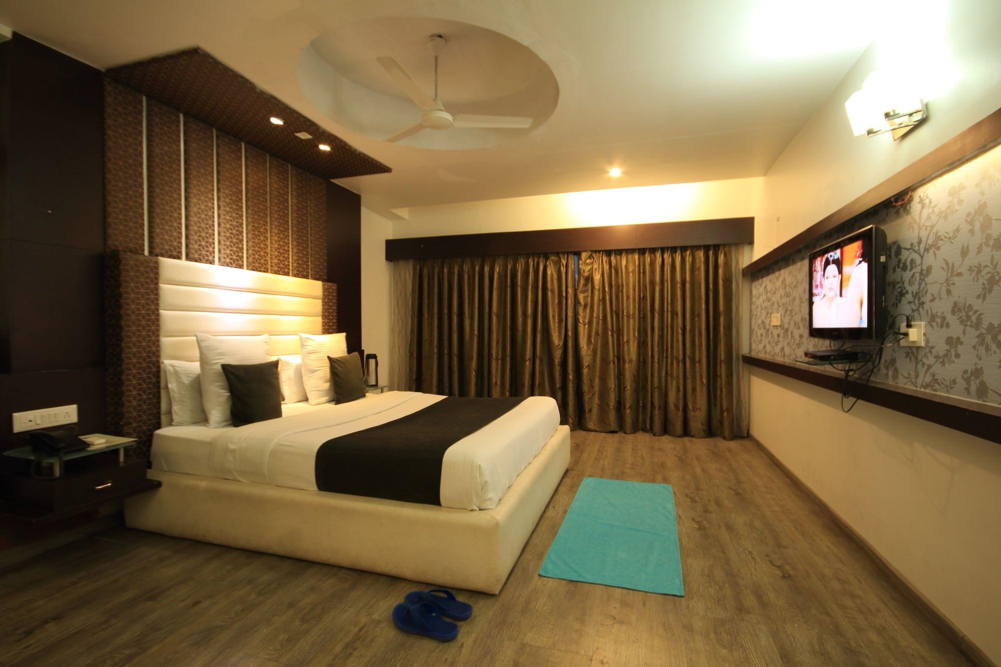Fabhotel Kadamb Inn Ahmedabad Exterior foto